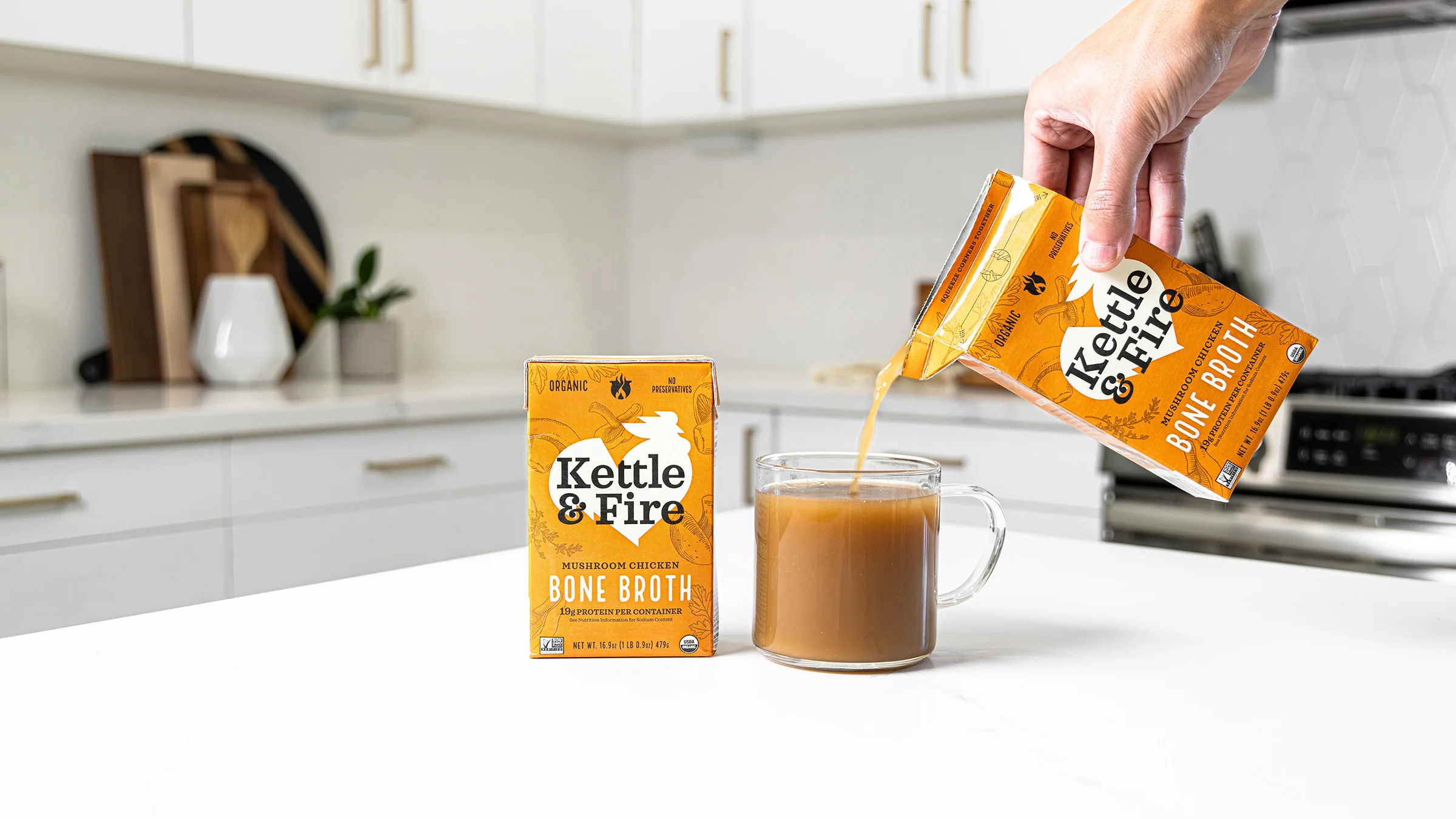 Mushroom Chicken Bone Broth - 16.9 oz - Image 4